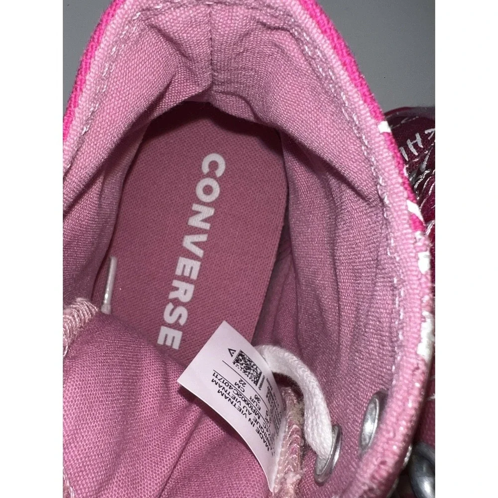 (341/10)Converse 272574C Not a Chuck Pink High Top Size 4 Youth Sneakers